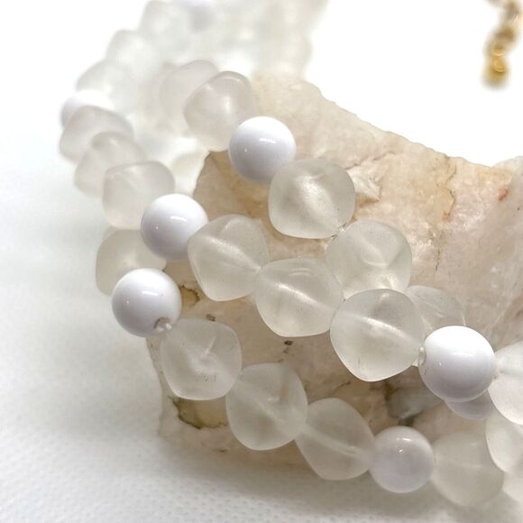 Vintage Style Frosted Clear White Plastic Beaded 2 Strand Tiered‎ 20'' Necklace - Picture 6 of 8